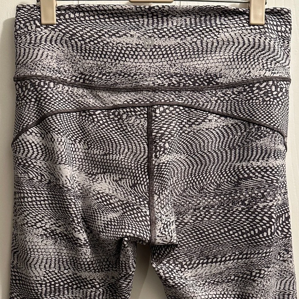 lululemon athletica stylish leggings